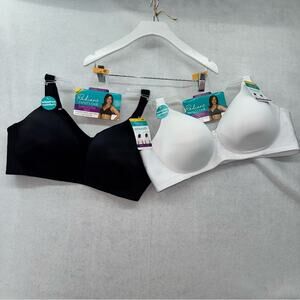 2 NWT Vanity Fair Wirefree Full Figure Smooth Support Bras 42C Black & White